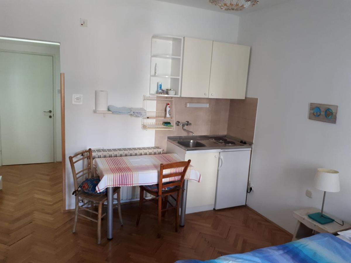 Apartments Lucija Stari Grad  Esterno foto