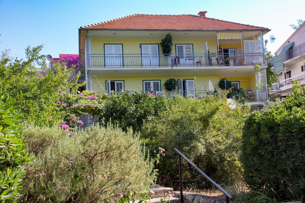 Apartments Lucija Stari Grad  Esterno foto